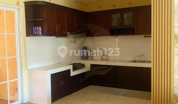 Central City 3 Bedroom House Fully Furnished in Balikpapan Baru Central City 3 Bedroom House Fully Furnished in Balikpapan Baru