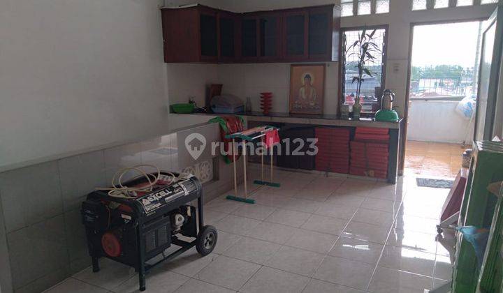Dijual Ruko di Jl. Karya Sei Agul, Medan SHM 6