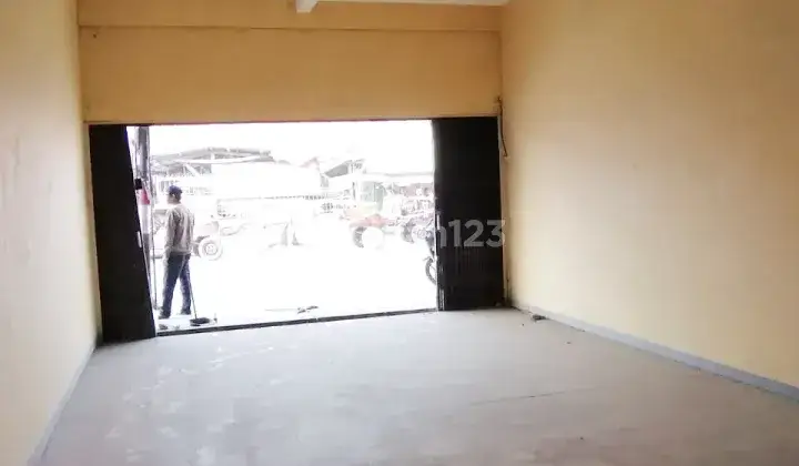 Ruko Jalan Utama Tki 1 Ramai Disewakan Siap Pakai 1