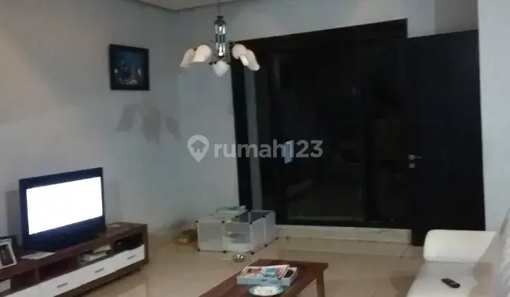 Showing Dulu Saja Rumah Siap Huni, Luas Taman Kopo Indah 3 2