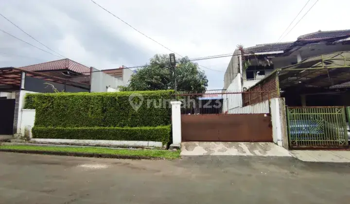 Rumah Hitung Tanah Saja Siap Bangun kembali Taman Sakura Indah  1