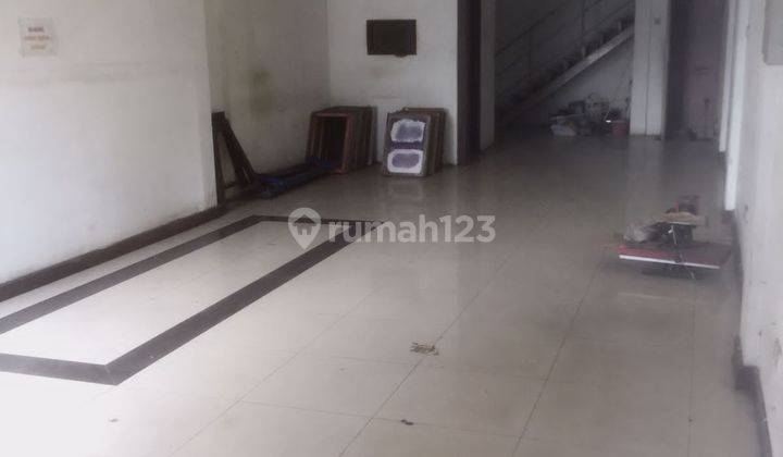 Ruko Sewa 2 Lantai Siap Pakai Siap Untung JL Kopo Bandung

Harga 1