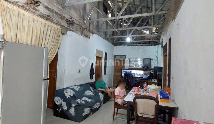 Rumah Hoek Hitung Tanah Jual Cepat, Pusat Kota,Jl Elang Bandung
 1