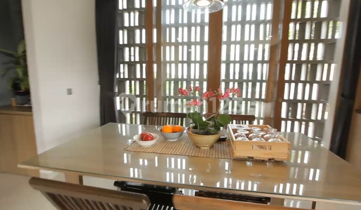 Rumah Cantik Konsep Villa Siap Huni kolonel Masturi, Lembang  8