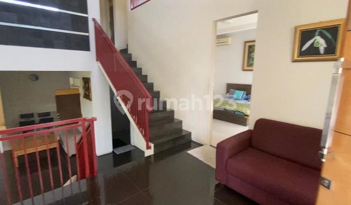Villa House Price Plummets in Dago Tourism Area, Bandung 2