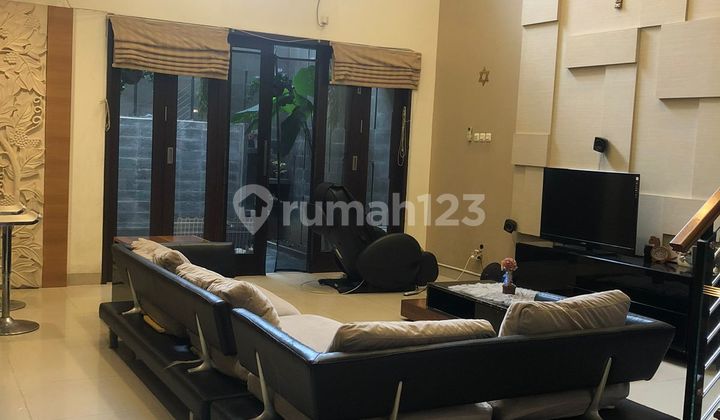 Rumah Sewa Full Furnish Siap Pakai di Singgasana Pradana, Bandung