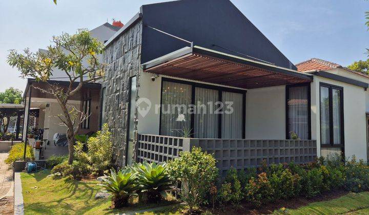 Langka,rumah Hoek Fullfurnished ,smart Home Kota Baru Parahyangan 1