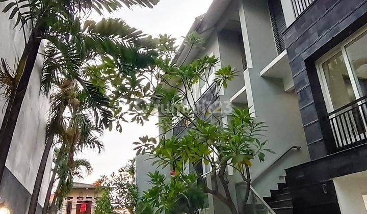 Dijual Townhouse 3 Lantai Mewah di Cilandak 1