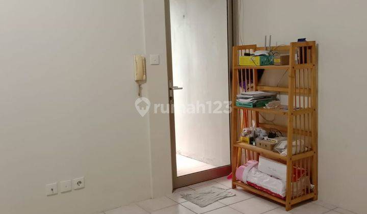 Unfurnish Low Floor 2 BR Medit 1 Jakarta Barat 2