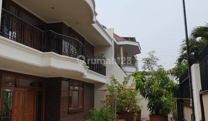 Di Sewakan Rumah Full Furnished di Tomang, Jakarta Barat 2