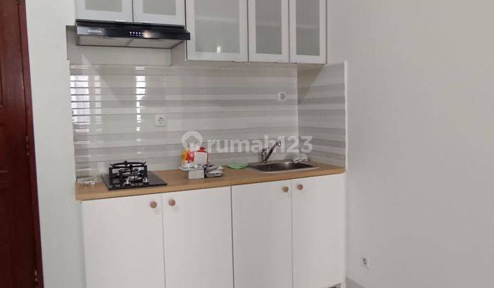 Jarang Ada Low Floor 2BR Semi Furnish Medit 1 Jakarta Barat 2