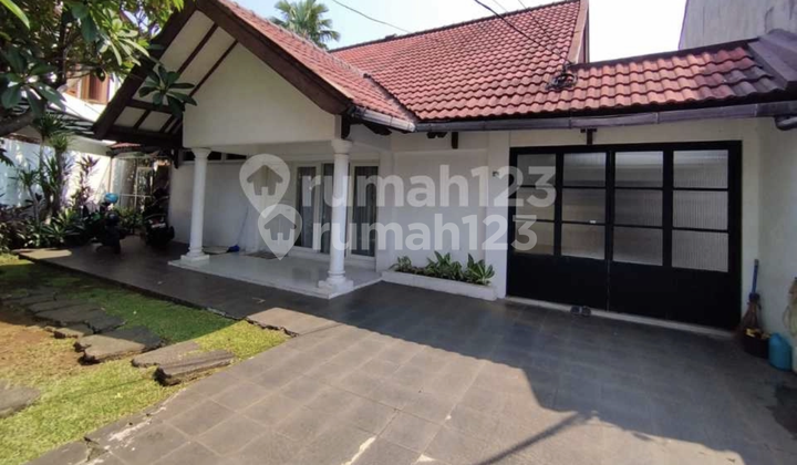 Dijual Rumah Cantik di Tulodong Area Scbd - Widya Chandra - Senopati Dijual Rumah Cantik di Tulodong Area Scbd - Widya Chandra - Senopati