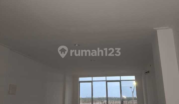 FOR RENT: SHIBUYA SHOPHOUSE FACING MAIN ROAD 2