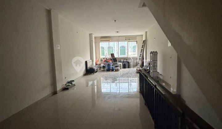 FOR RENT: 4-STORY SHOPHOUSE IN GOLF ISLAND, PANCORAN PIK 2