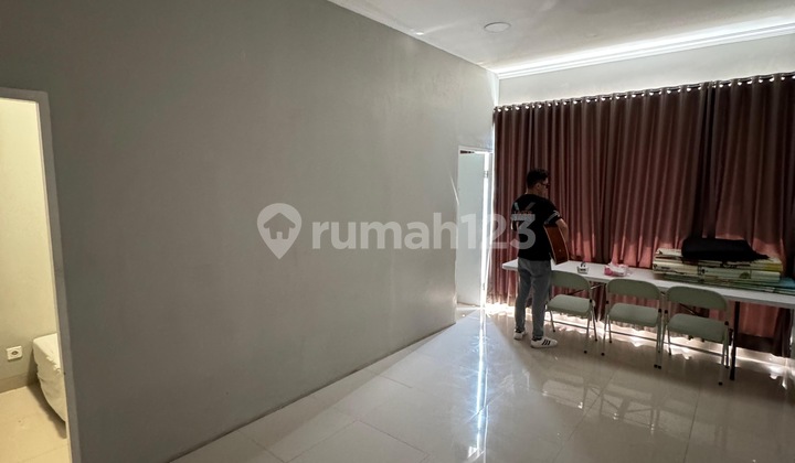 FOR SALE GOLDFINCH SERPONG SHOPHOUSE FACING MAIN ROAD 2