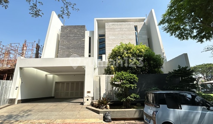 DIJUAL RUMAH PIK 1 FURNISHED MODERN MINIMALIS SWIMMING POOL