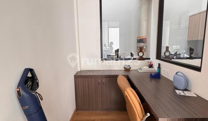 DISEWAKAN RUMAH MILENIAL GANDENG INTERIOR CANTIK KHUSUS KANTOR 2