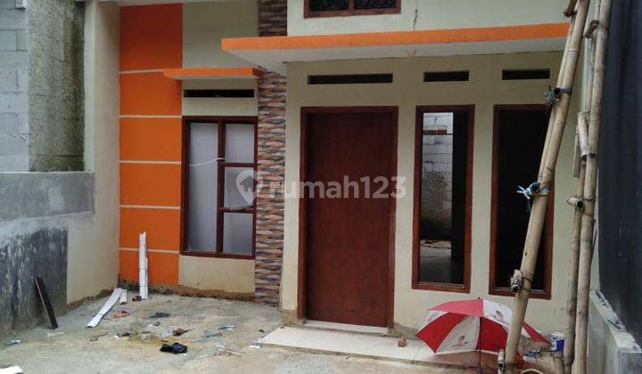 Rumah di lokasi jalan jembatan serong depok pusat konfeksi 2
