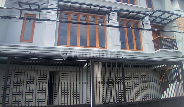 Rumah Bagus Siap Huni Dekat MRT Area Cipete