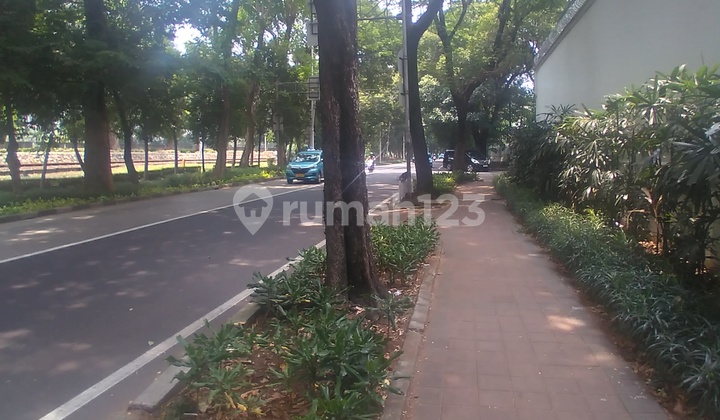 Cheap Land 50 Million IDR per m² in Menteng