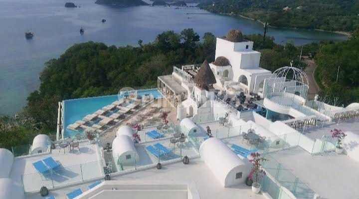 Loccal Collection Labuan Bajo Sea View Hotel.