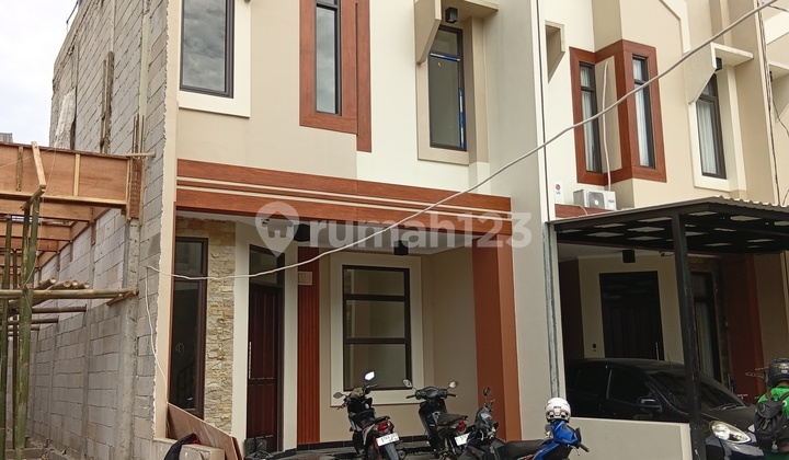 Siap Huni2lantai5 Menit ke Pamulang Square dan Unpam. Siap Huni2lantai5 Menit ke Pamulang Square dan Unpam.