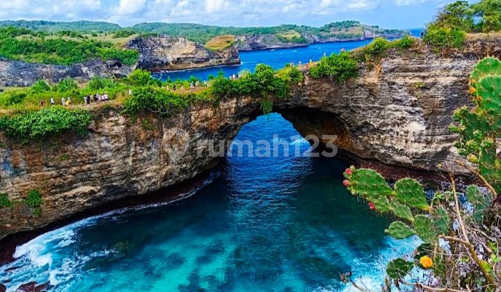 Cliff Front Broken Beach Nusa Penida Kabpaten Klungkung Bali