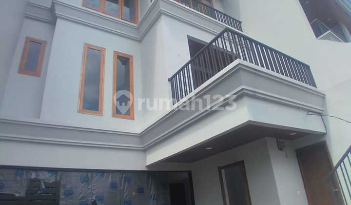 Rmh Bagus Siap Huni 3 Lantai Rmh Bagus Siap Huni 3 Lantai