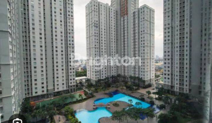 Apartement Greenbay View Swimming Pool Jakarta Utara 1