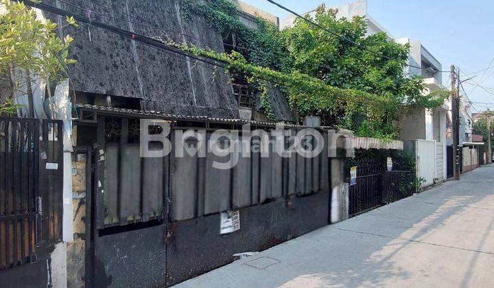 Rumah Tua Hitung Tanah Greenville Jakarta Barat 1