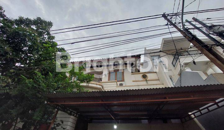 RUMAH GREENVILLE JAKARTA BARAT 1