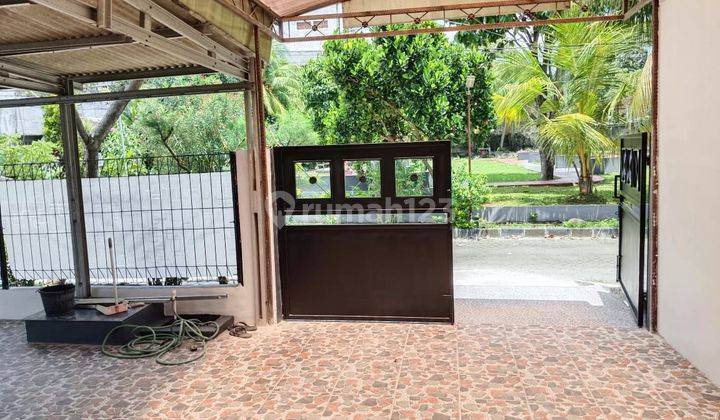 garasi/carport dijual rumah di griya harapan