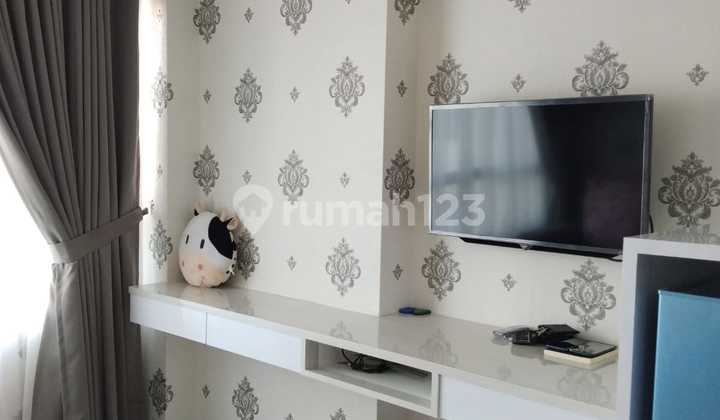 For Sale: Springlake Apartment Sumarecon Bekasi