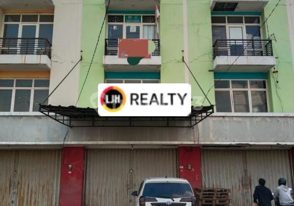 Ruko 3 Lantai di Ifolia Harapan Indah Bekasi Depan Ruko Muat Truk Container Ruko 3 Lantai di Ifolia Harapan Indah Bekasi Depan Ruko Muat Truk Container