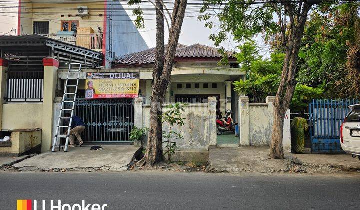 Rumah di Pinggir Jalan Raya di Dukuh Barat Koja Jakarta Utara 1