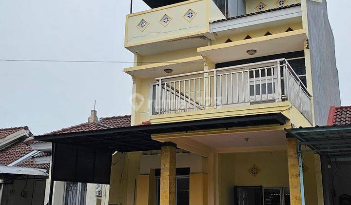 Rumah 3 lantai kamar 4 di Harapan Indah  Cluster Harmoni, Bekasi 1