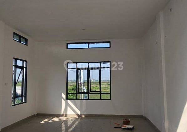 Dijual Ruko 2 lantai  Pinggir Jalan Babelan Bekasi, Jawa Barat 2