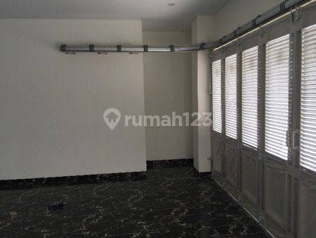 Rumah 2 Lantai di Perumahan Bumi Arya Sena , Bekasi 2