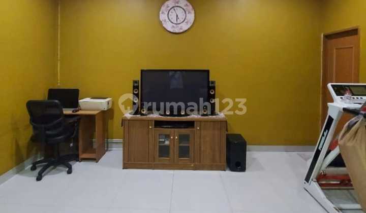 Rumah Minimalis siap huni dalam Town House Bintaro Area Sektor 7, Tangerang Selatan 2