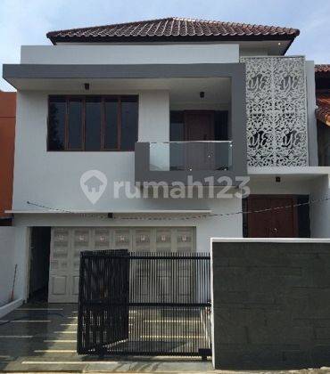 Rumah 2 Lantai di Perumahan Bumi Arya Sena , Bekasi 1