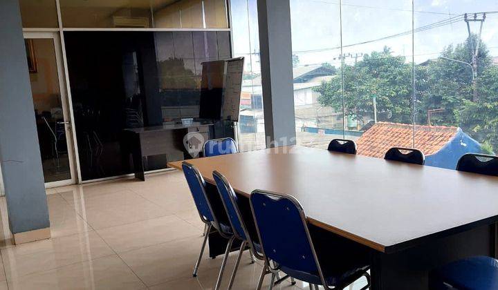 Gedung 2 Lantai Ex Showroom Mobil di Jln Raya Mustika Sari Bekasi 6