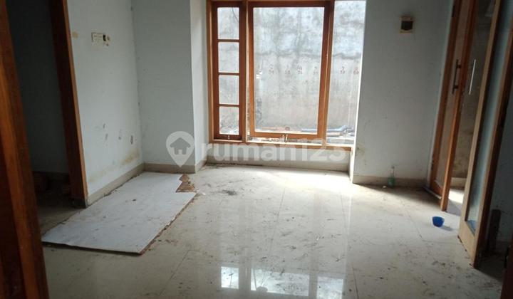 Rumah Semi Finishing Lt 1 Sangat Nyaman Dan Tenang di Sambangan 8