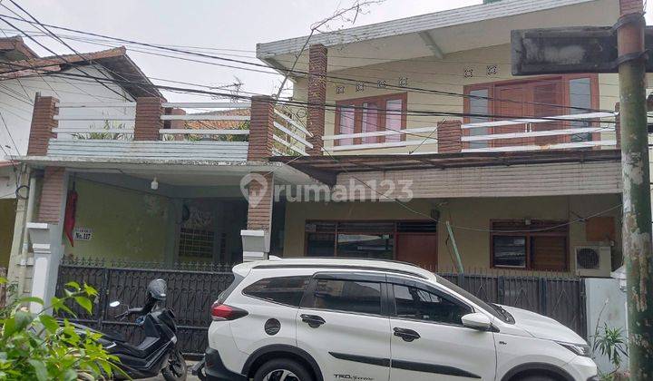 Disewakan Rumah  2 lt  duren sawit Jakarta Timur  1