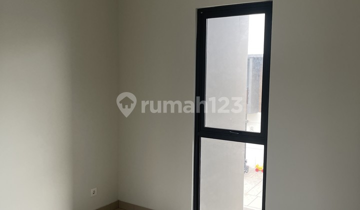 For Rent Ready-to-Occupy House Summarecon Crown Gading Bekasi Good 2