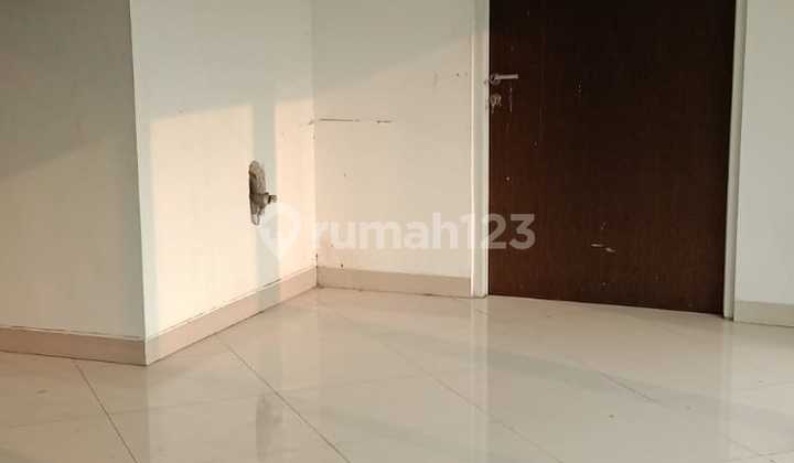 For Sale, Strategically Located Shop House in Buaran 2