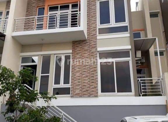 Rumah Bagus Full Furnished di Bukit Wahid  1