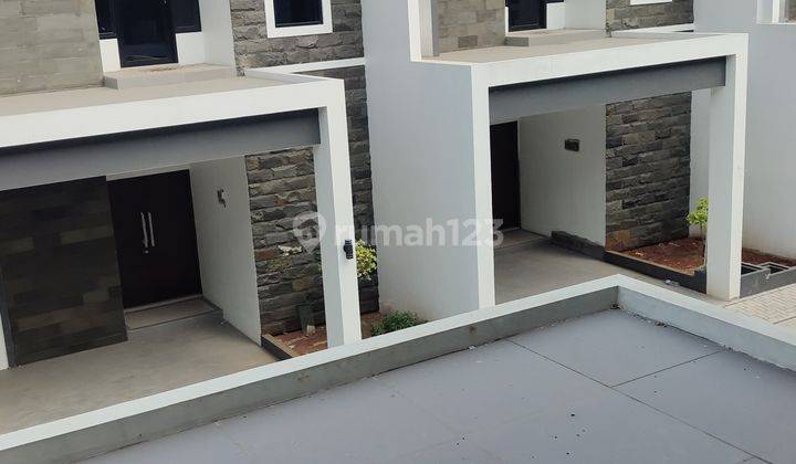 Dijual Rumah Baru Murah 2lt Cluster Unicorn, Harapan Indah Bekasi 2