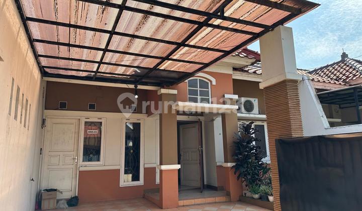 For Rent 3 Bedroom House In Taman Sari Cluster Kota Harapan Indah Bekasi.