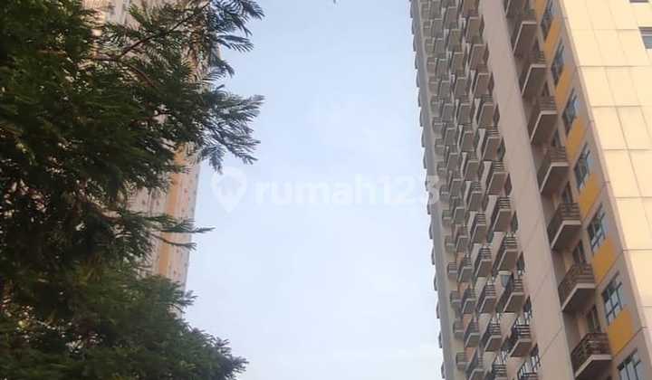 Apartemen Springlake 2bedroom Disewa Tower Caldesia Sumarecon Bekasi.