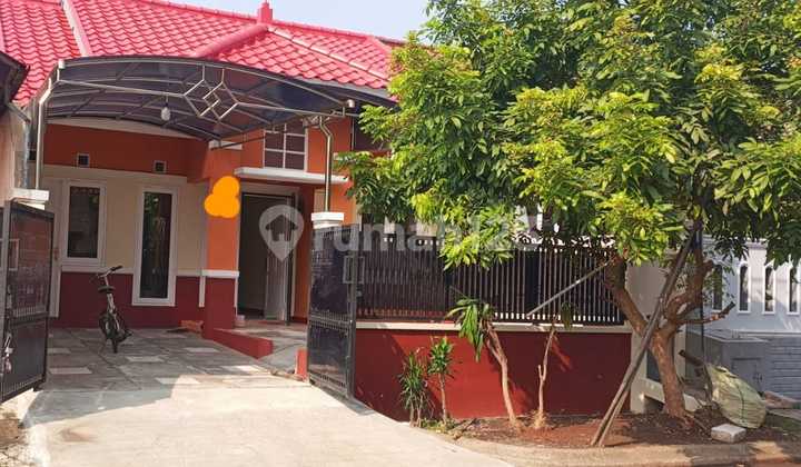 For Rent: House in Taman Sari Cluster, 4 Bedrooms, Harapan Indah Bekasi